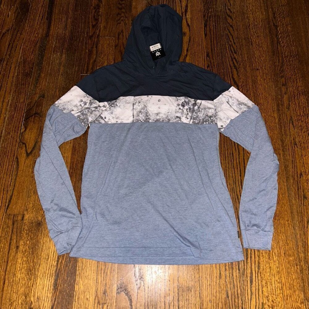 New Veece Pullover